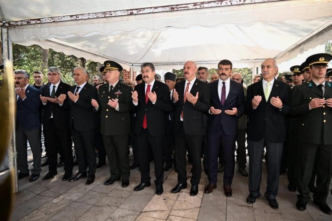 Deprem Bölgesi Osmaniye’de Şehitler Anıldı