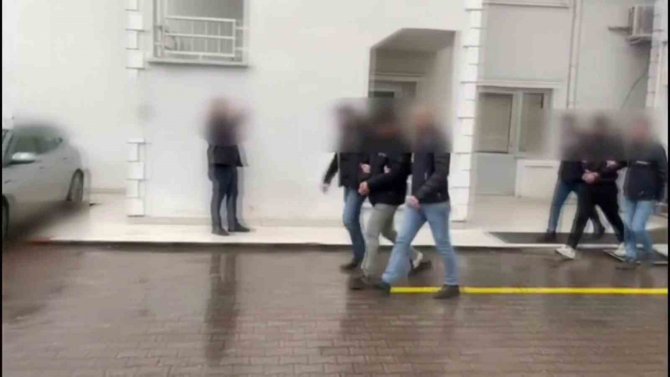 Sahte Bungalov İlanlarıyla 180 Kişiyi 300 Bin Tl Dolandırdılar