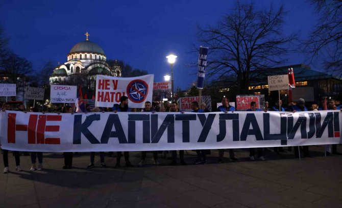 Sırbistan’da Kosova İle Normalleşme Anlaşması Protesto Edildi
