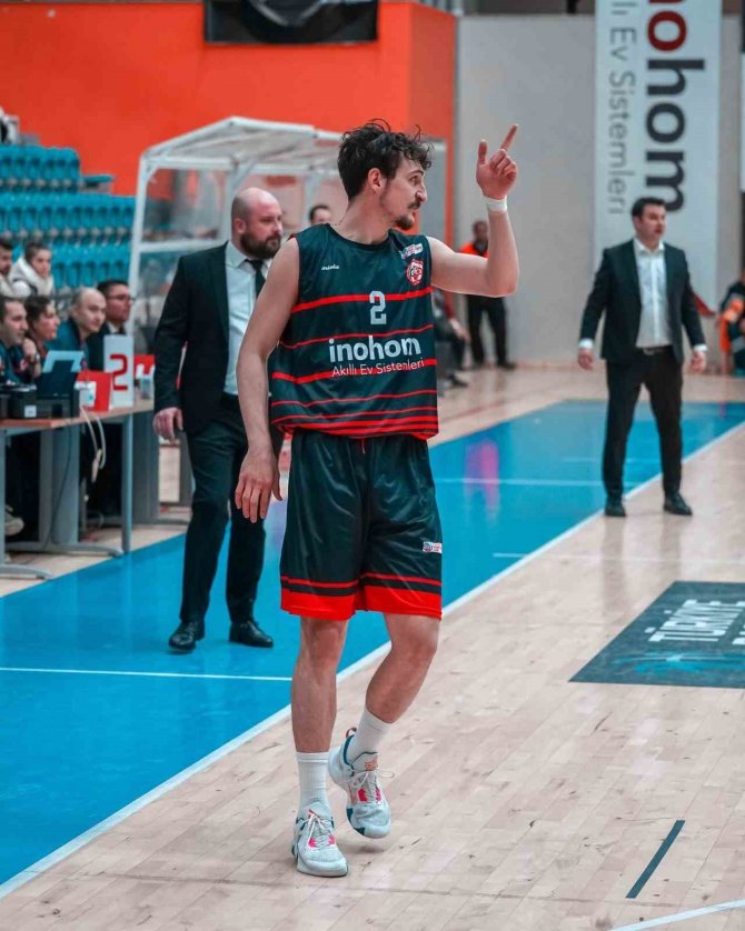 İ̇lkler Şehri Uşak Liderliği Yakaladı