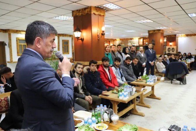 Yardımlaşma Kampanyasında Gönüllü Çalışanlara Teşekkür Belgesi Verildi