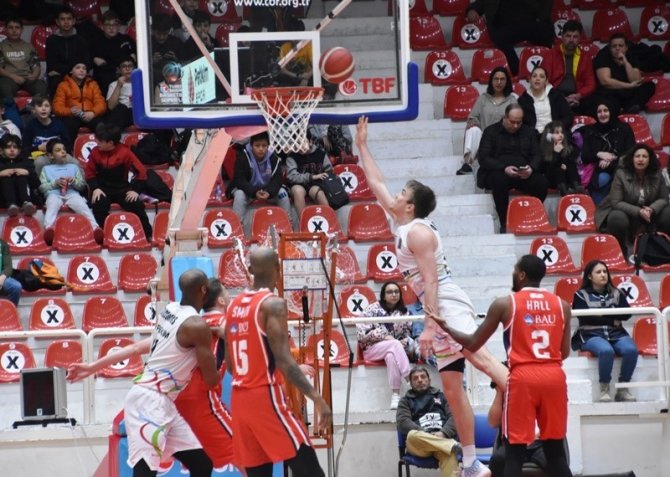 Aliağa Petkimspor Kendine Geldi