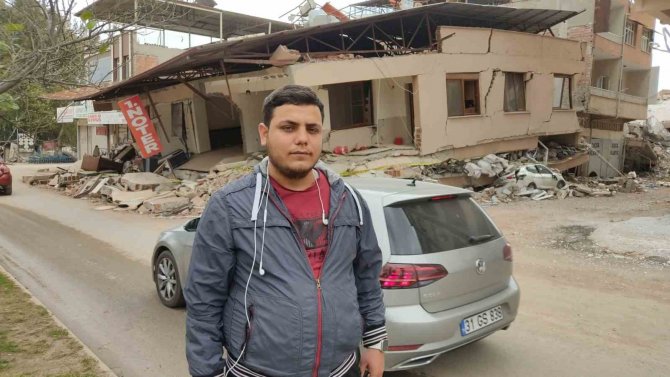 Bu Binadan 5 Aile De Sağ Çıktı