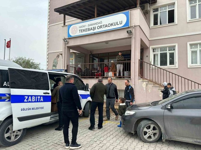 Gölcük’ten Depremzedelere Yardımlar Sürüyor
