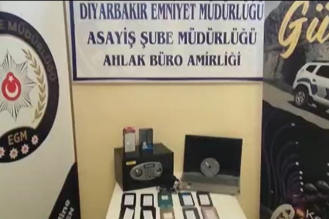 Diyarbakır’da Fuhuş Çetesine “Kıskaç” Operasyonu: 7 Gözaltı