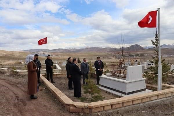Tercan’da Çanakkale Zaferi Ve Şehitler Anıldı