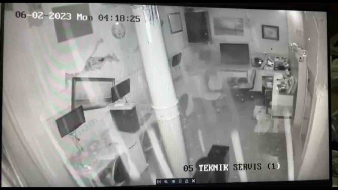 Depremin Yeni Görüntüleri Ortaya Çıktı