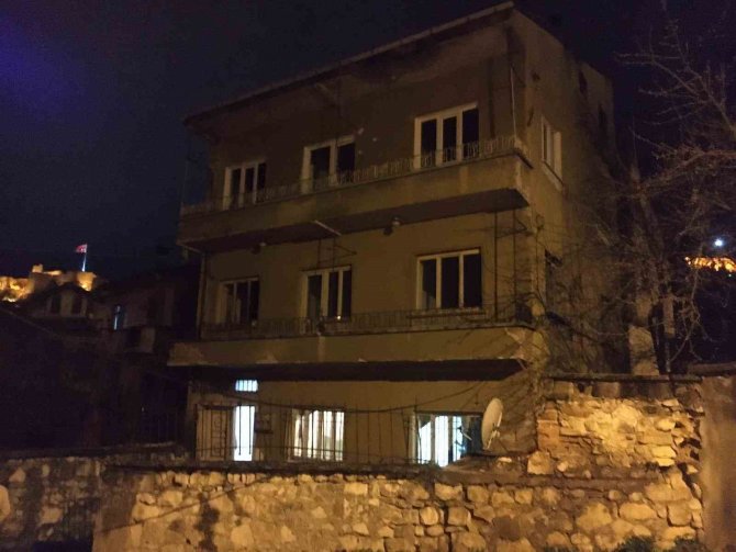 Günlerdir Haber Alınamayan Yaşlı Adam Evinde Ölü Bulundu