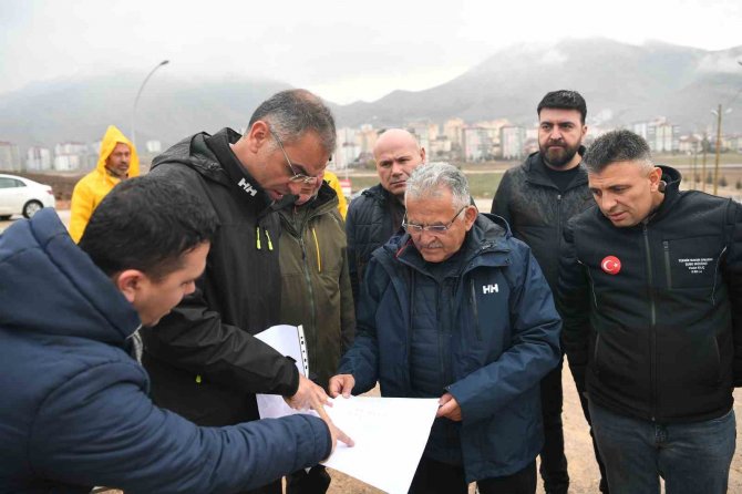 Başkan Büyükkılıç’tan Elbistan’da Kurulacak Modern Kentte İ̇nceleme