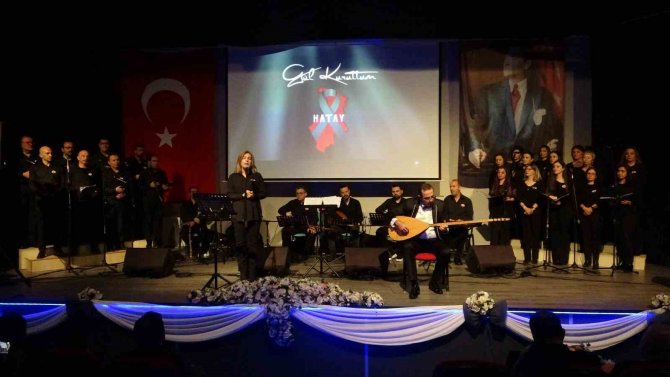 Depremin Acı Yüzünü Gören Öğretmenler İllere Özgü Türküleri Söyledi