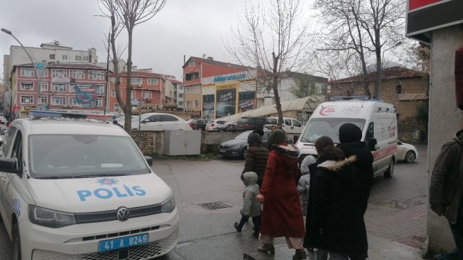 İ̇ki Grup Arasındaki Tartışma Kanlı Bitti, Bir Kişi Bıçakla Yaralandı