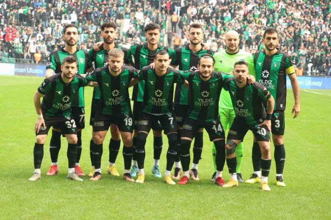 Hava Muhalefeti Seyahati Engelledi, Kocaelispor-pazarspor Maçı Ertelendi