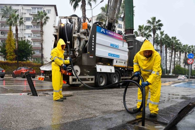 Başkan Seçer: "Yağmur Suyu Sistemlerinde Sorunumuz Yok"