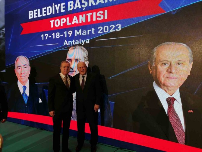 Mhp’nin Bayburt Belediye Başkanları Antalya’da Toplandı