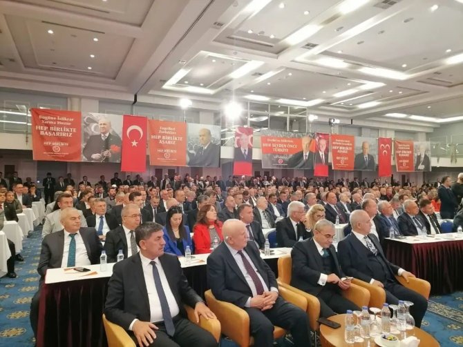 Mhp’nin Erzincan Belediye Başkanları Antalya’da Toplandı