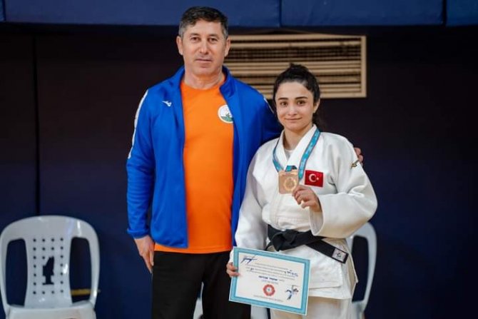 Osmangazili Judoculardan 3 Madalya