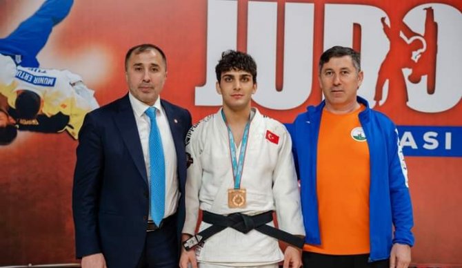 Osmangazili Judoculardan 3 Madalya