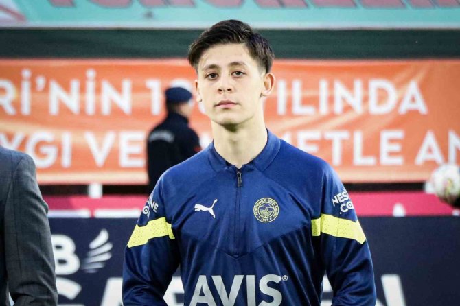 Spor Toto Süper Lig: Corendon Alanyaspor: 1 - Fenerbahçe: 0 (İ̇lk Yarı)