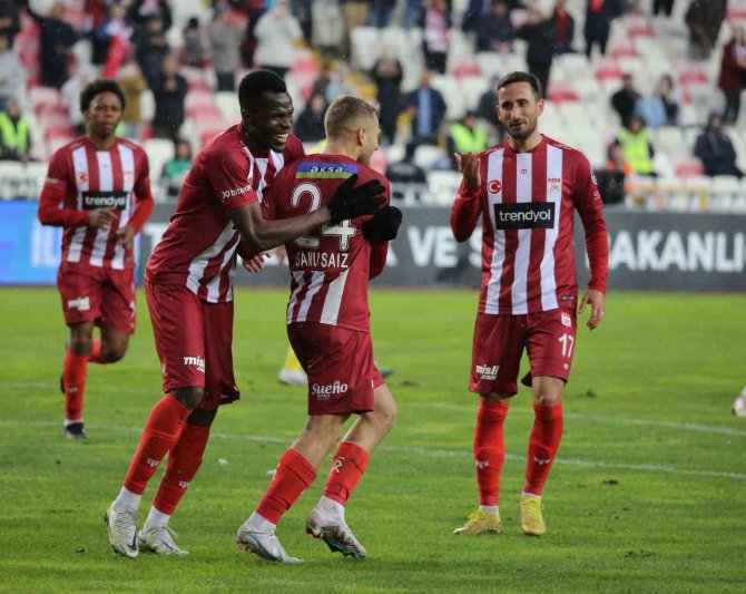 Spor Toto Süper Lig: Dg Sivasspor: 2 - Mke Ankaragücü: 0 (Maç Sonucu)
