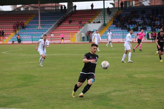 Isparta 32 Spor:3 Düzce Cam Düzcespor: 2