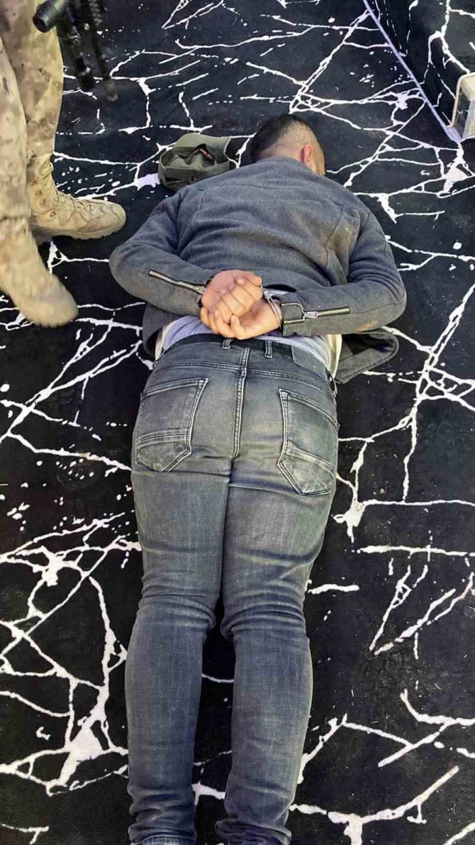 Adana’daki Çete Operasyonunda 8 Tutuklama