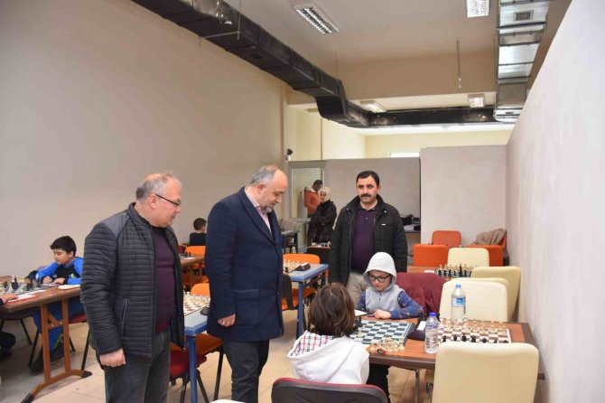 Afyonkarahisar’da Satranç Turnuvası Tamamlandı