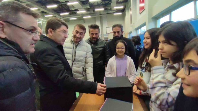 Deneyap Atölyelerinde, Gençlerin Kabiliyeti Ortaya Çıkıyor.