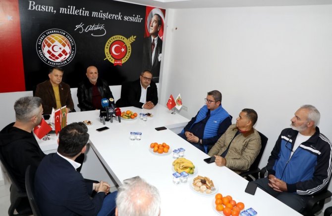 Alanyaspor Başkanı Çavuşoğlu: "Maçın Sonucuyla Oynandı. Ben Böyle Bir Penaltı Görmedim"