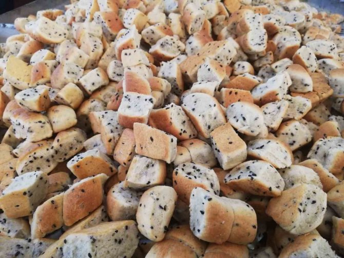 Beypazarı Kurusunun Çörek Otlu Ve Çikolatalısı İmal Edildi