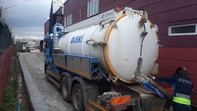 Buski̇, Selin Yaralarını Sarıyor