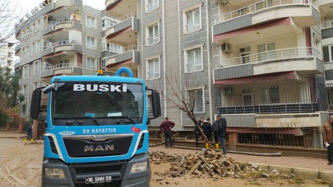 Buski̇, Selin Yaralarını Sarıyor