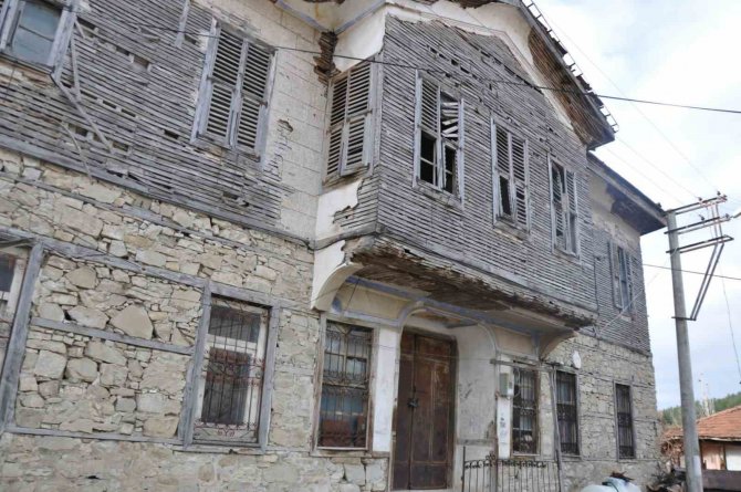 Söke İ̇şletme Fakültesi Dekanı Akkoyun, Demirci Mehmet Efe Konağı’na Dikkat Çekti