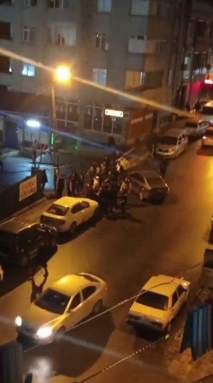 Bahçelievler’de Asker Eğlencesine Dalan Sürücü 6 Kişiyi Yaraladı