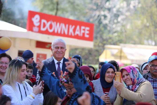 Başkan Atay: “Down Sendromlu Bireylere Hizmet Verecek Olan Eğitim Merkezini Hayata Geçiriyoruz”