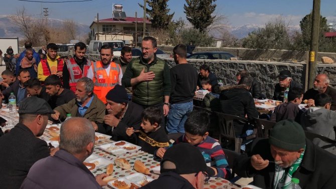 Beyoğlu Belediyesi, Her Gün 15 Bin Depremzedeye İftar Ve Sahur Yemeği Verecek