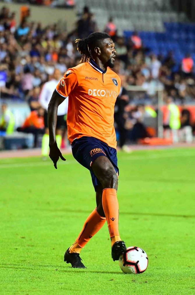 Adebayor, Futbolu Bıraktığını Açıkladı