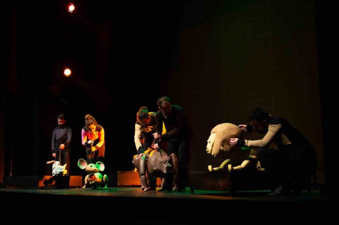 Bursa’da Perde Çocuklar İçin Açıldı