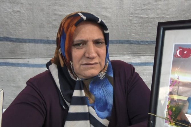 Ailelerin Evlat Nöbeti Kararlılıkla Devam Ediyor