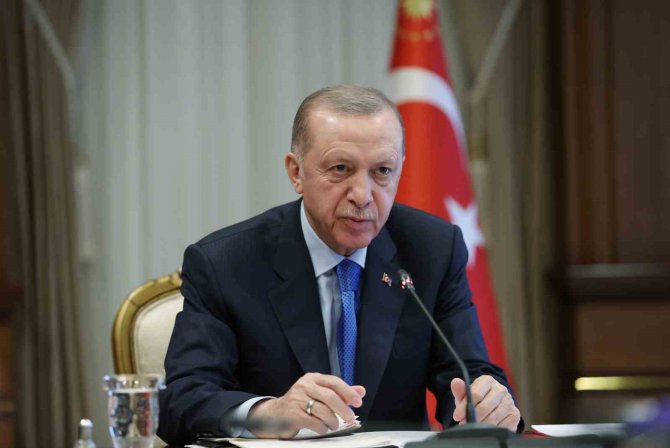 Cumhurbaşkanı Erdoğan: "Depremin Maliyetinin 104 Milyar Doları Bulacağı Anlaşılıyor"