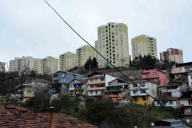 Uzmanı Açıkladı: "Kocaeli’de 1999 Depremi Sonrası Ağır Hasarlı Bina Sayısı Çok Azaldı"