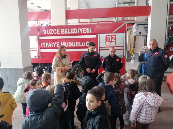 Minik Yüreklerden Sıcak Dokunuş