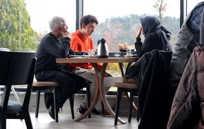 Sipariş Gelince Gözyaşlarını Tutamadılar