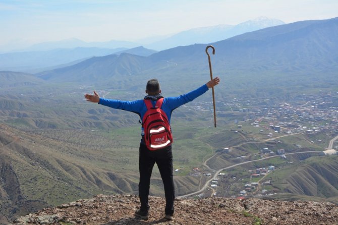 Yüksekovalı Dağcılardan Doğa Yürüyüşü