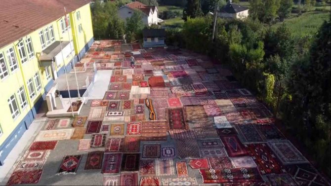 Dede Mirası Dokuma Halıları Çocuklarına Miras Bırakacak