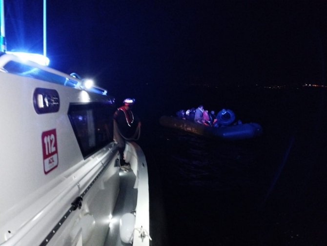 İ̇zmir’de 101 Göçmen Kurtarıldı, 20 Göçmen Yakalandı