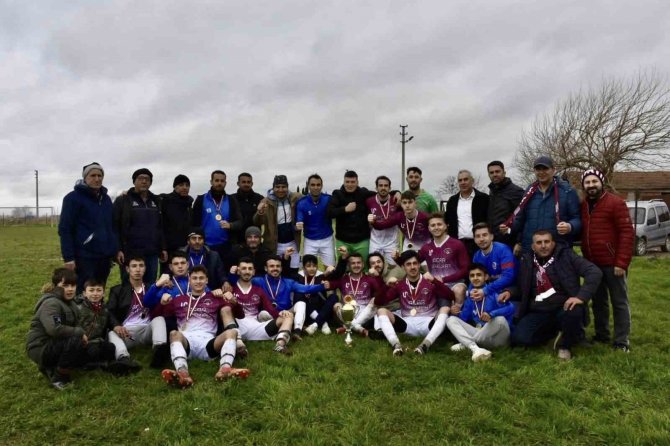 Karacabey’de Geleneksel Turnuvada Kazanan Dostluk Oldu