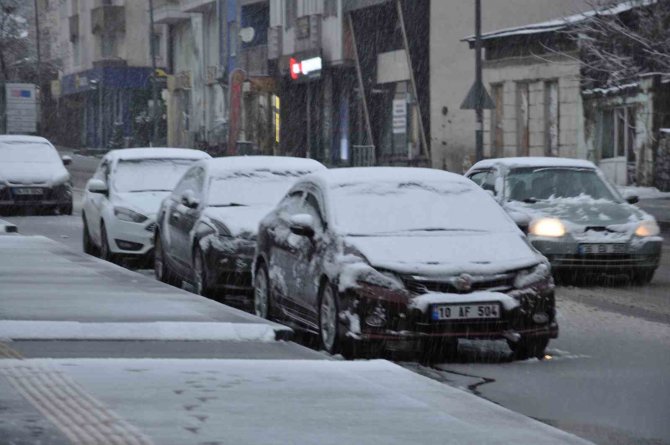 Mart Ayında Kars’a Kar Sürprizi