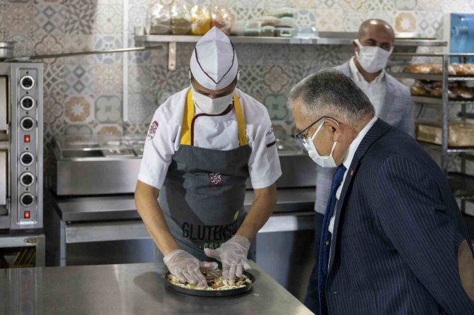 Doktor Başkana "Glütensiz Kafe" Teşekkürü