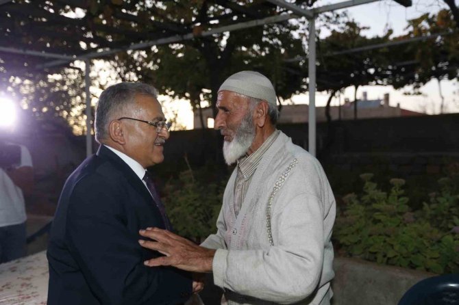 Büyükkılıç: "Dua Kaynağı Yaşlı Çınarlarımızın Yaşlılara Saygı Haftasını Kutluyorum"