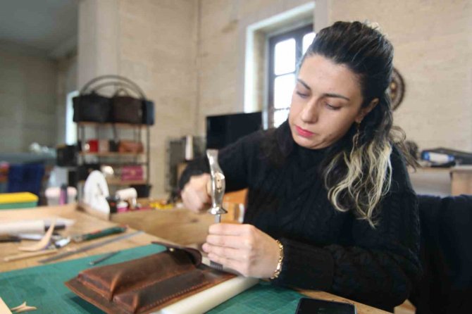 Ahi Evran’ın Mesleğini Sürdüren Tek Kadın, İşini Aşk İle Yapıyor